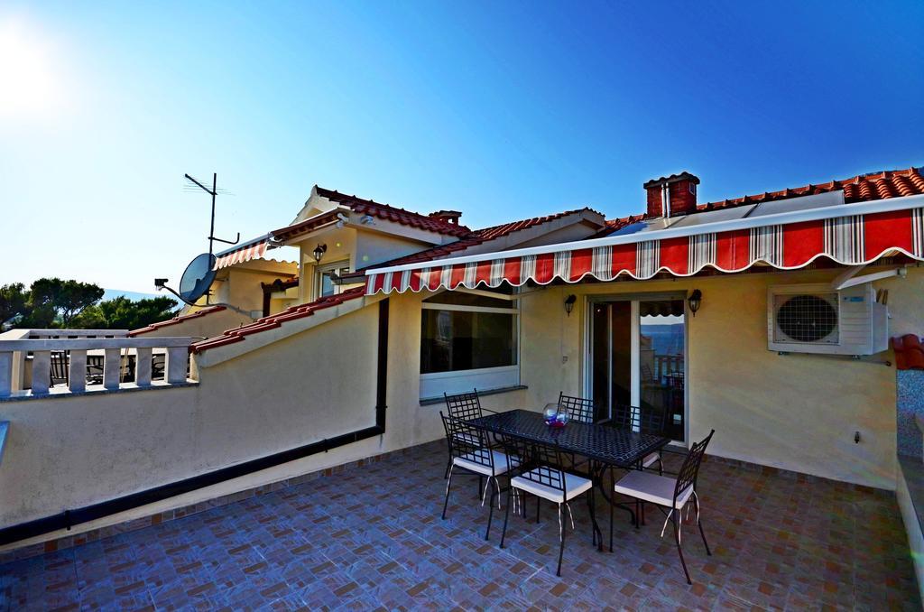 Apartment Luxury Cream Kaštela الغرفة الصورة