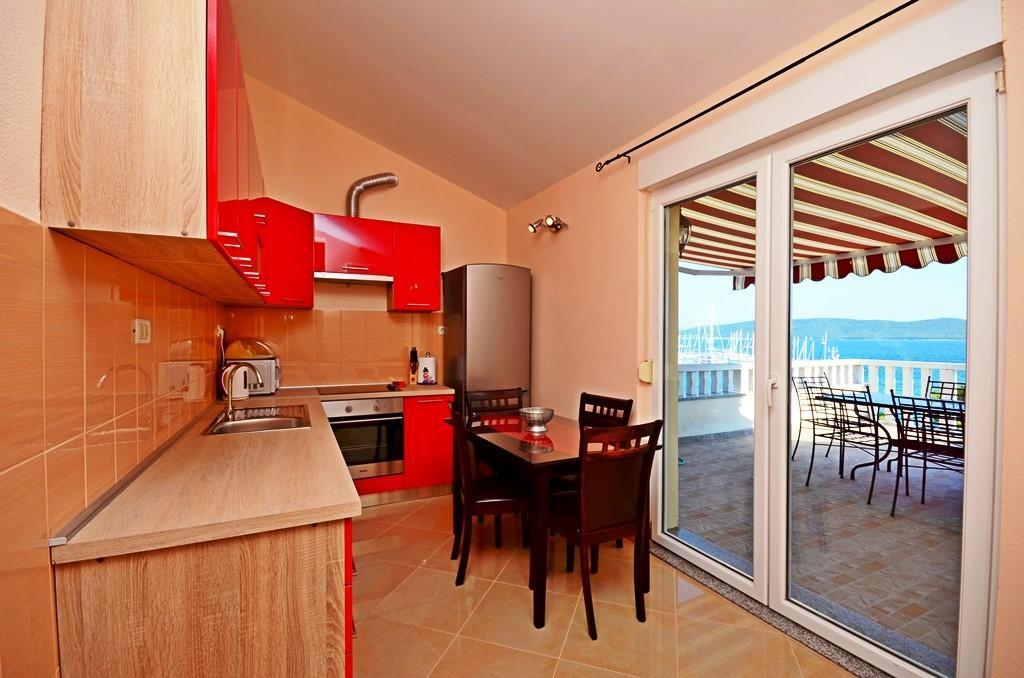 Apartment Luxury Cream Kaštela الغرفة الصورة