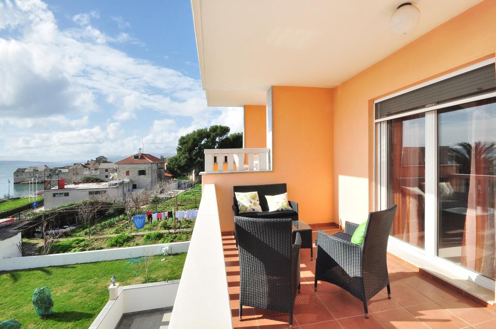 Apartment Luxury Cream Kaštela الغرفة الصورة